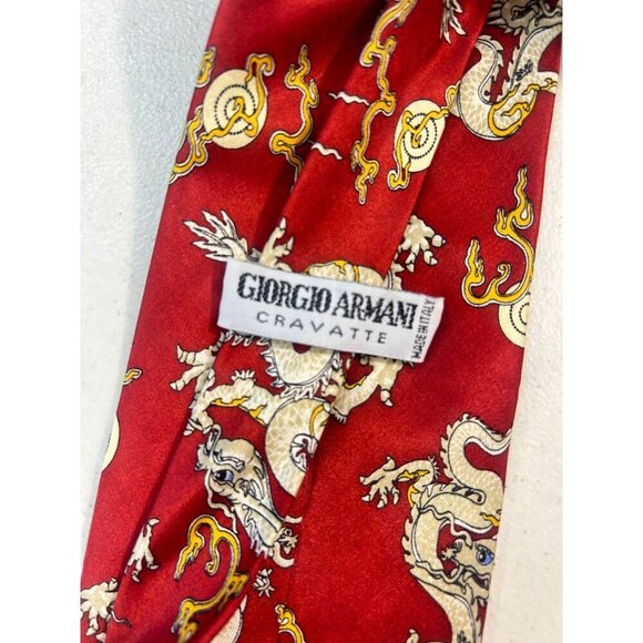 Giorgio Armani Cravatte Vintage Red Silk Dragon Design Mens Tie - Picture 5 of 5